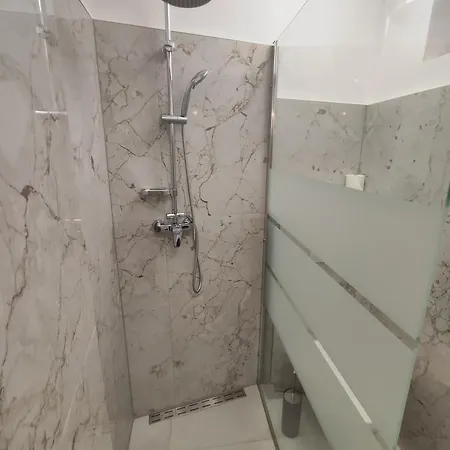 Sunset Petra זאדאר